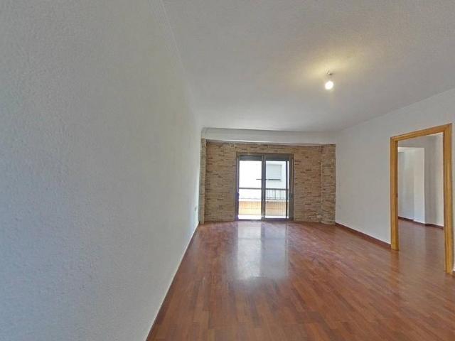 Piso en venta en Motor de San Bernardo, l'Horta Sud