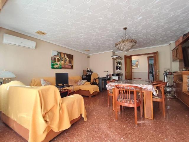 Piso en venta en Motor de San Bernardo, l'Horta Sud