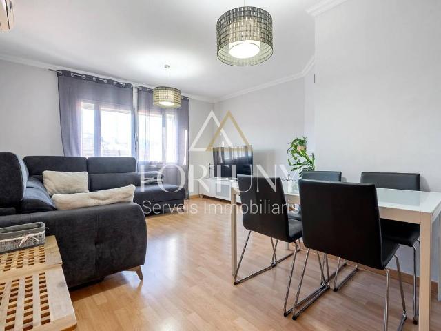 Piso en venta en Mont-roig Del Camp