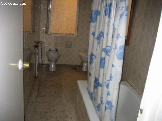Piso en venta en Flores del Sil, Ponferrada