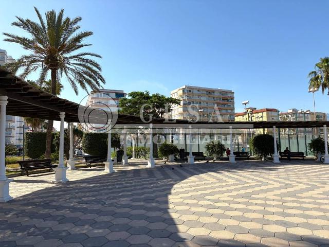 Piso en venta en Vélez-málaga, Capuchinos