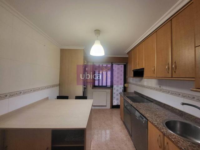 Piso en venta en Ponteareas, O Condado