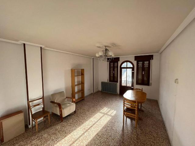 Piso en venta en Arrabal de Portillo, Portillo