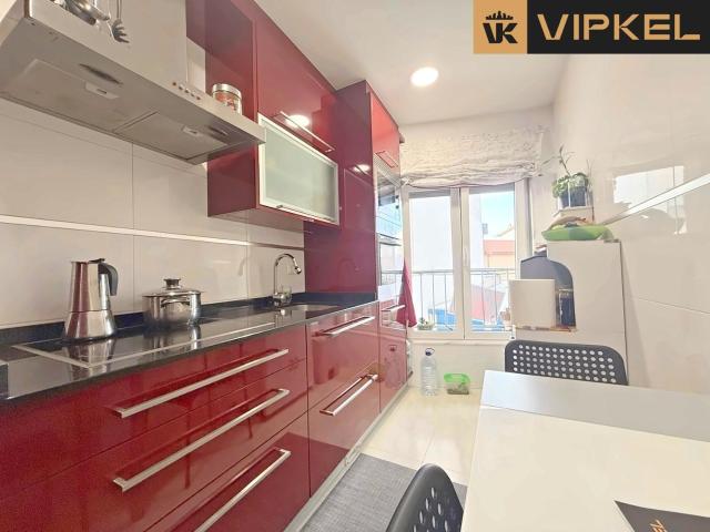 Piso en venta en Noia, Galicia