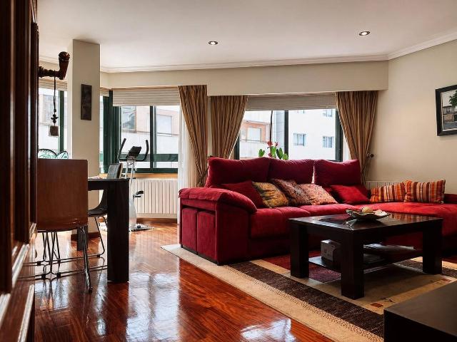 Piso en venta en Centro, Ourense
