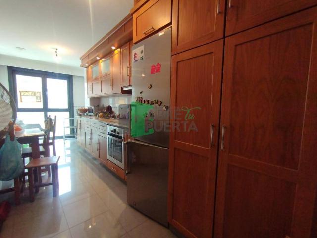Piso en venta en Centro, Ourense