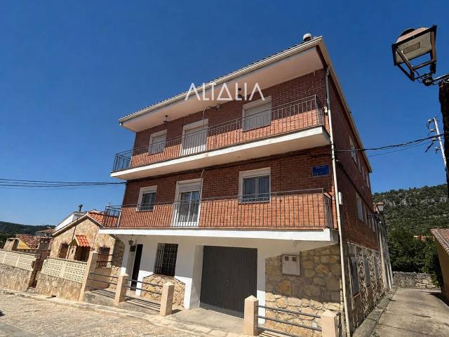 Piso en venta en Poyatos, Castilla-La Mancha