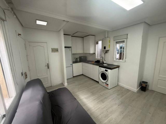 Piso en venta en Usera, Madrid