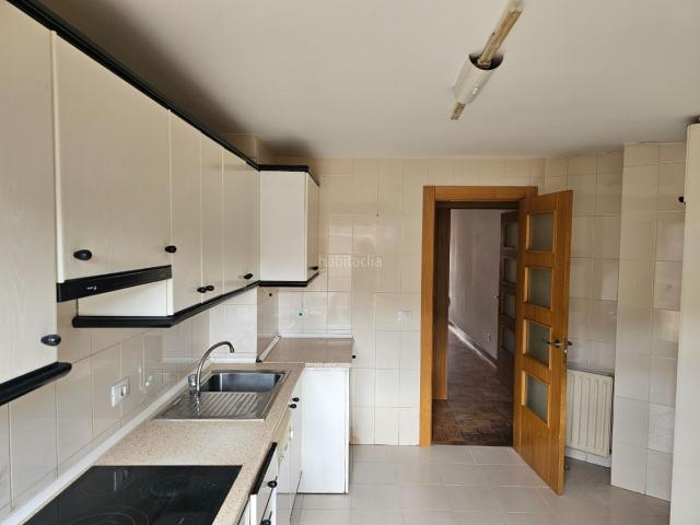 Piso en venta en Pradoluengo, Castilla y León