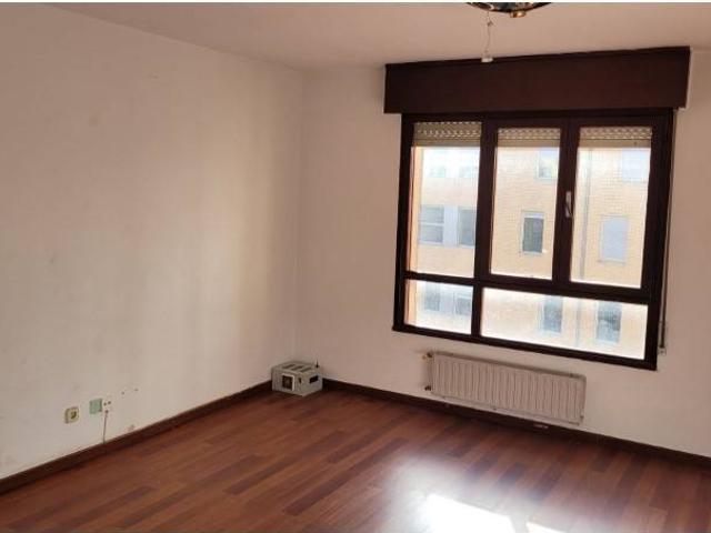Piso en venta en Pravia