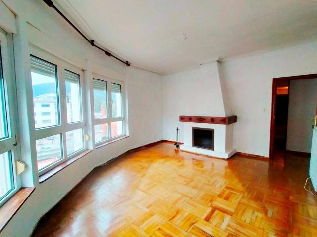 Piso en venta en Pravia, Praúa