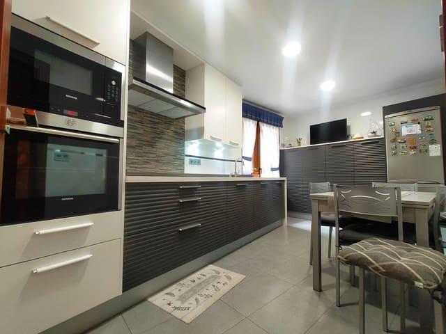 Piso en venta en Pravia, Agones