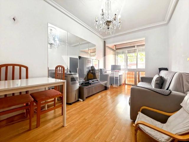 Piso en venta en Madrid, Cortes