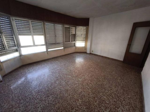 Piso en venta en Puente Genil, Andalucía