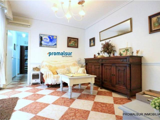 Piso en venta en Puente Genil, Andalucía