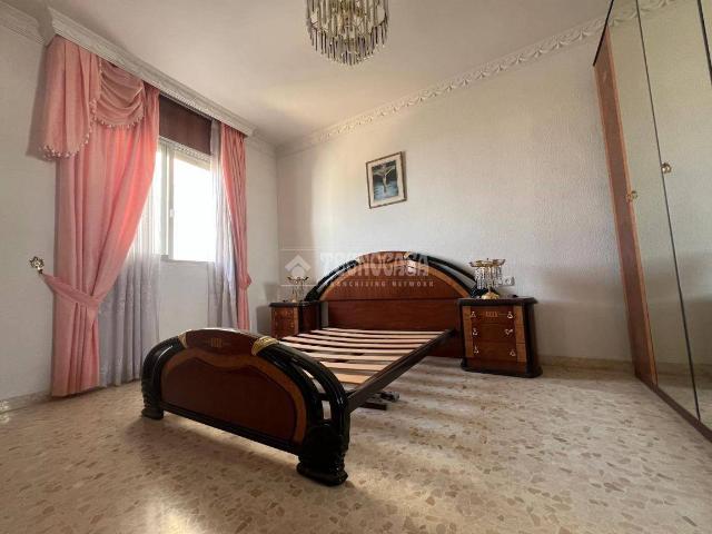 Piso en venta en Puente Genil, Barrio de la Isla