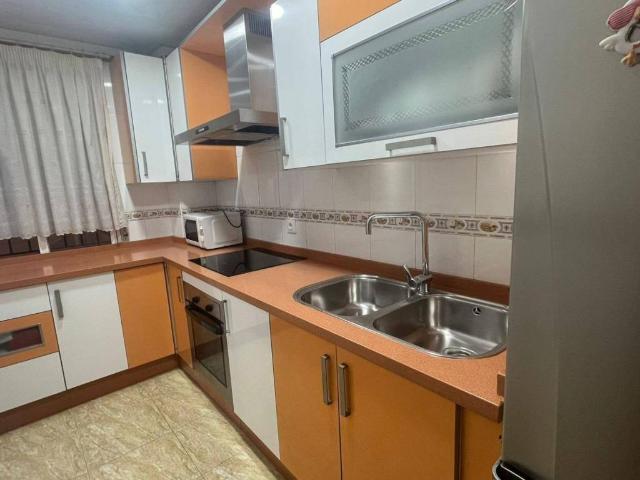 Piso en venta en Puente Genil, Andalucía