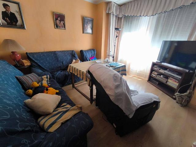 Piso en venta en Puente Genil, Andalucía