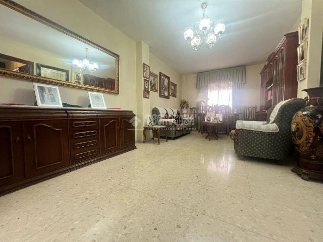 Piso en venta en Puente Genil, Barrio de la Isla
