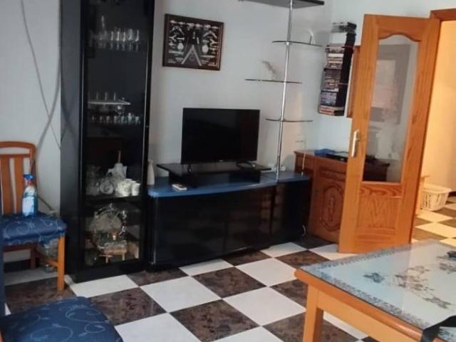 Piso en venta en Puente Genil, Andalucía