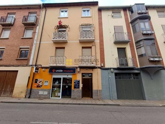 Piso en venta en Quel, La Rioja