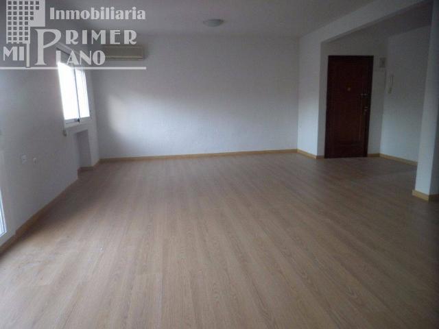 Piso en venta en Quintanar De La Orden