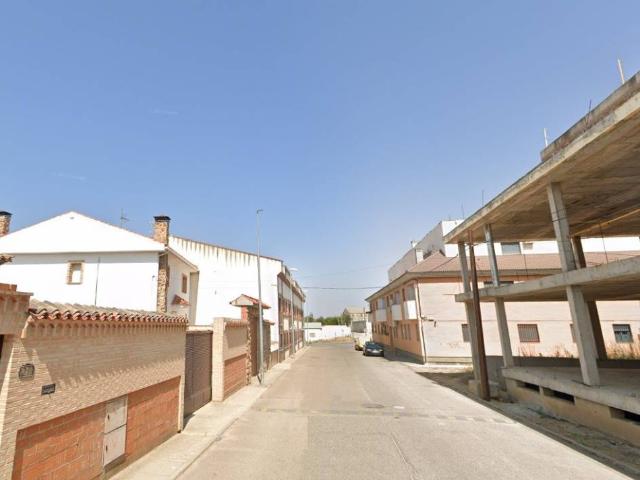 Piso en venta en Recas, Urbanización Los Parrales