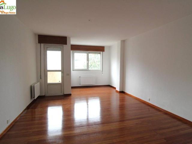 Piso en venta en Lugo, Lugo