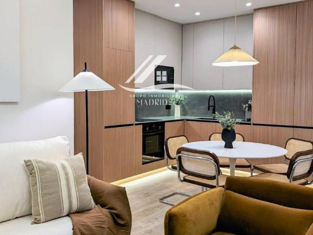 Piso en venta en Madrid, Cortes