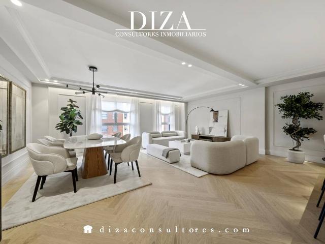 Piso en venta en Madrid, Cortes