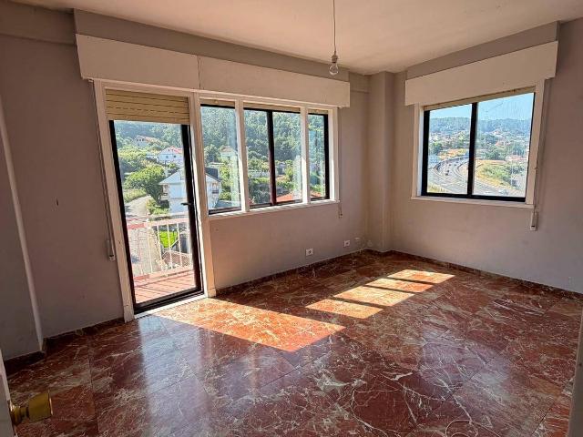 Piso en venta en Redondela, Vigo