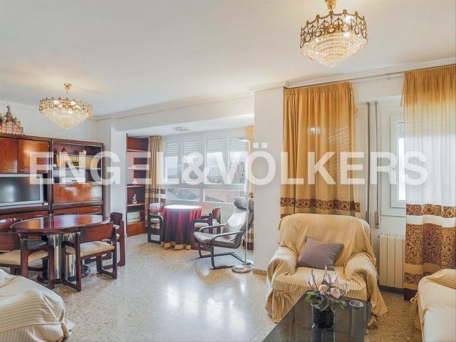 Apartamento en venta en Requena, El Arrabal