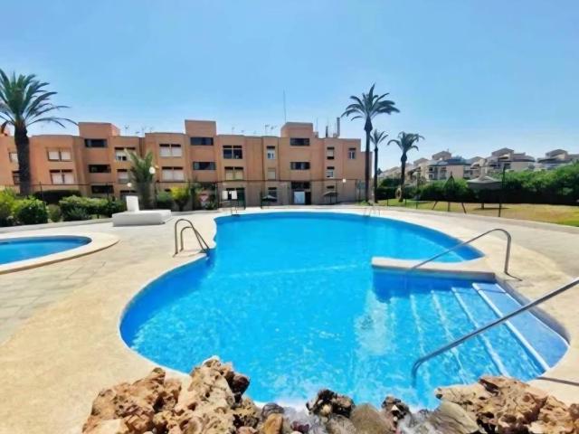 Piso en venta en Almedina, Almería