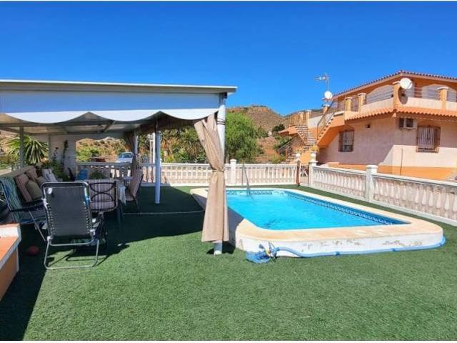 Casa en venta en La Axarquía, Andalucía