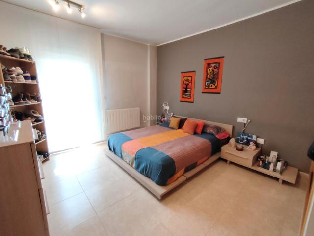 Piso en venta en Riudellots De La Selva