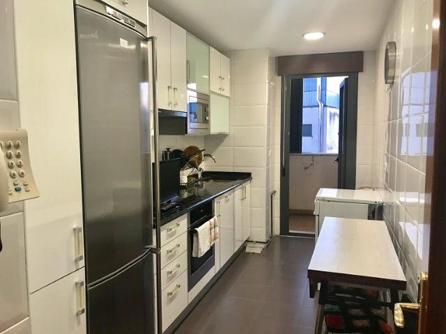 Piso en venta en Barakaldo, Landaburu