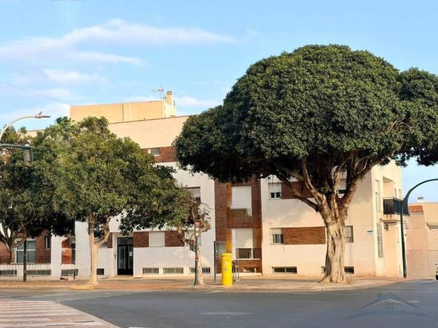 Piso en venta en Roquetas De Mar, Andalucía