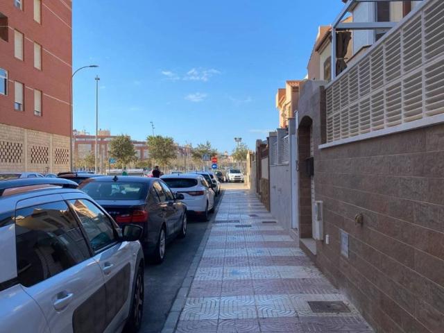 Piso en venta en Roquetas De Mar, Andalucía
