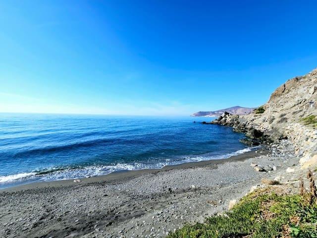 Piso en venta en Rubite, Granada