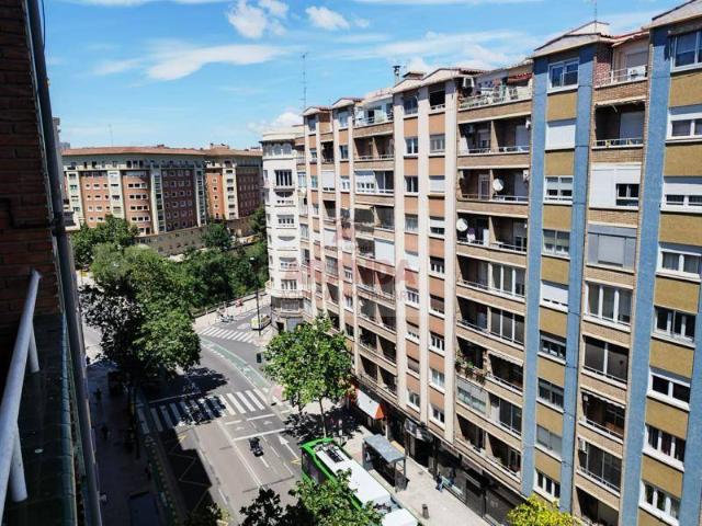Piso en venta en Casco Histórico, Zaragoza