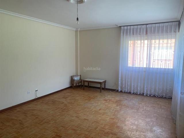 Piso en venta en Salas, Asturias