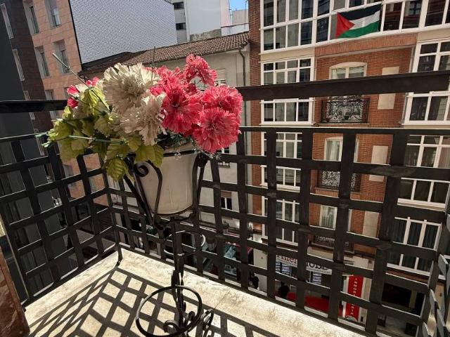 Piso en venta en Centro, Oviedo