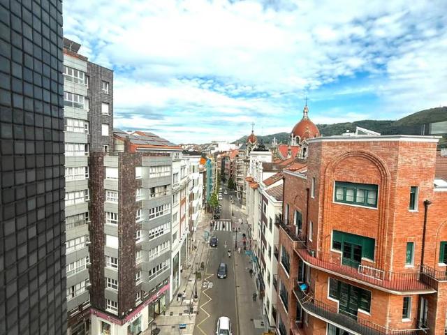 Piso en venta en Centro, Oviedo