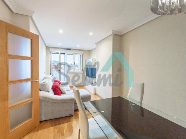 Piso en venta en Centro, Oviedo