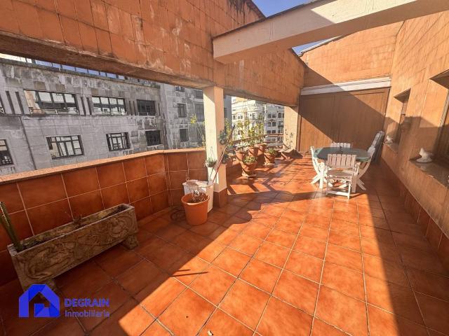 Piso en venta en Centro, Oviedo