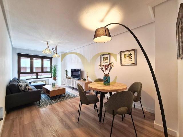 Piso en venta en Centro, Oviedo