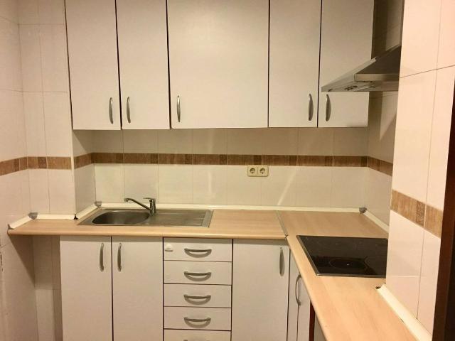 Piso en venta en Utrera, Barriada Los Salesianos