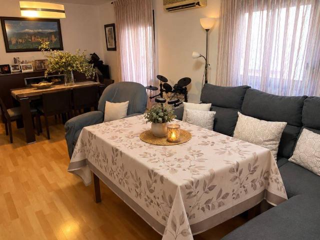 Piso en venta en San Bartolomé, Jaén