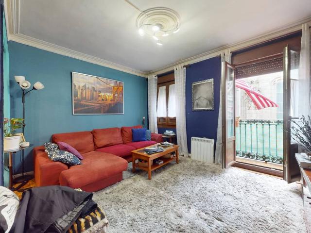 Piso en venta en Bilbao, Casco Viejo