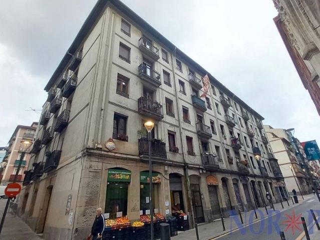 Piso en venta en Bilbao, Casco Viejo